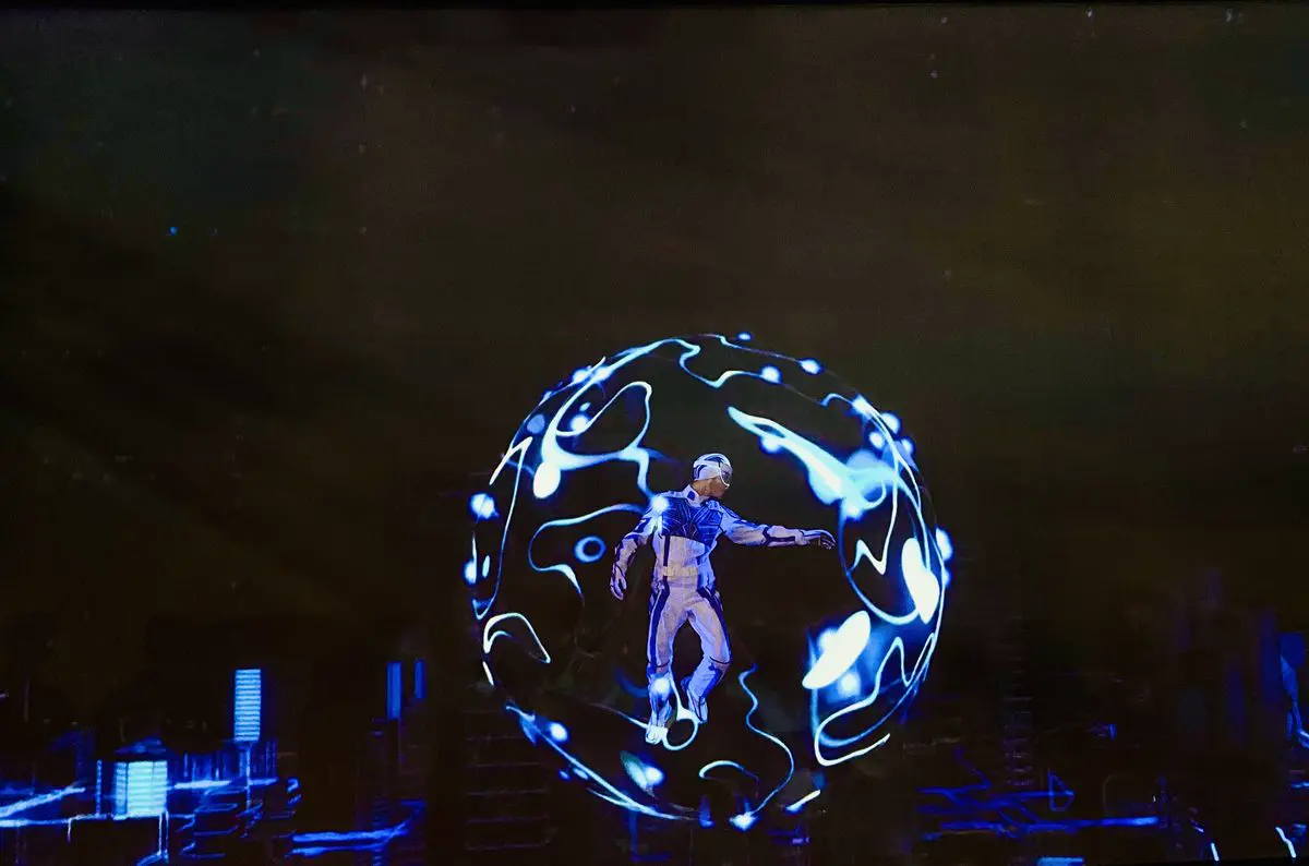 Antigravity show, Las Vegas tech expo