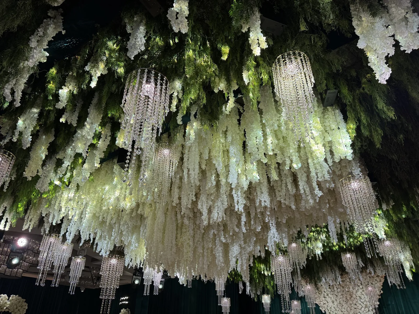 Kinetic chandeliers