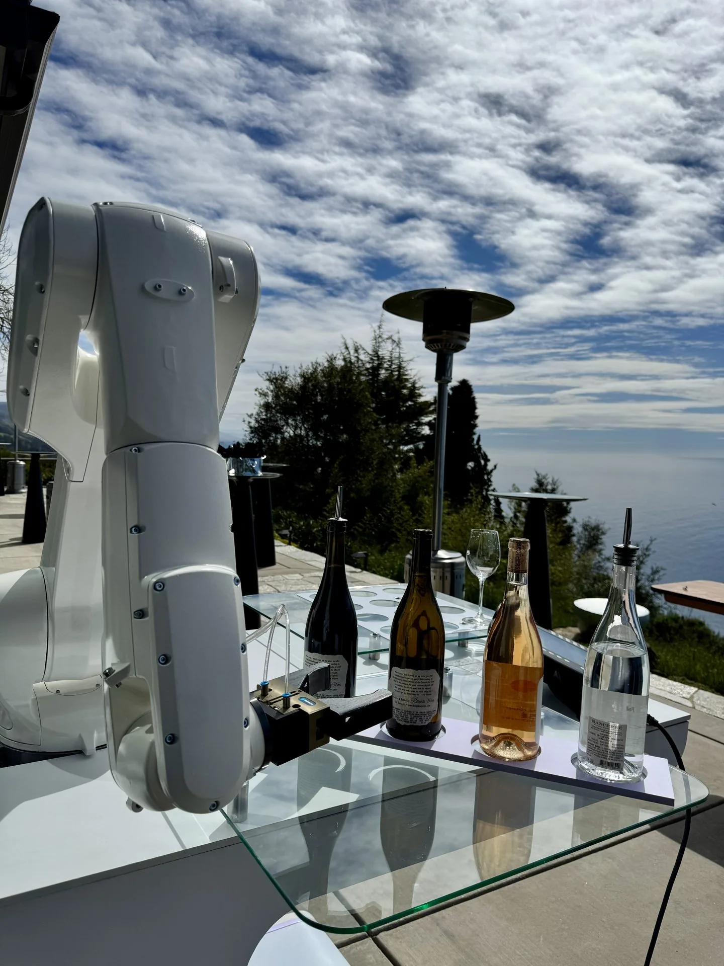 RoboBar experience — Lancôme Big Sur