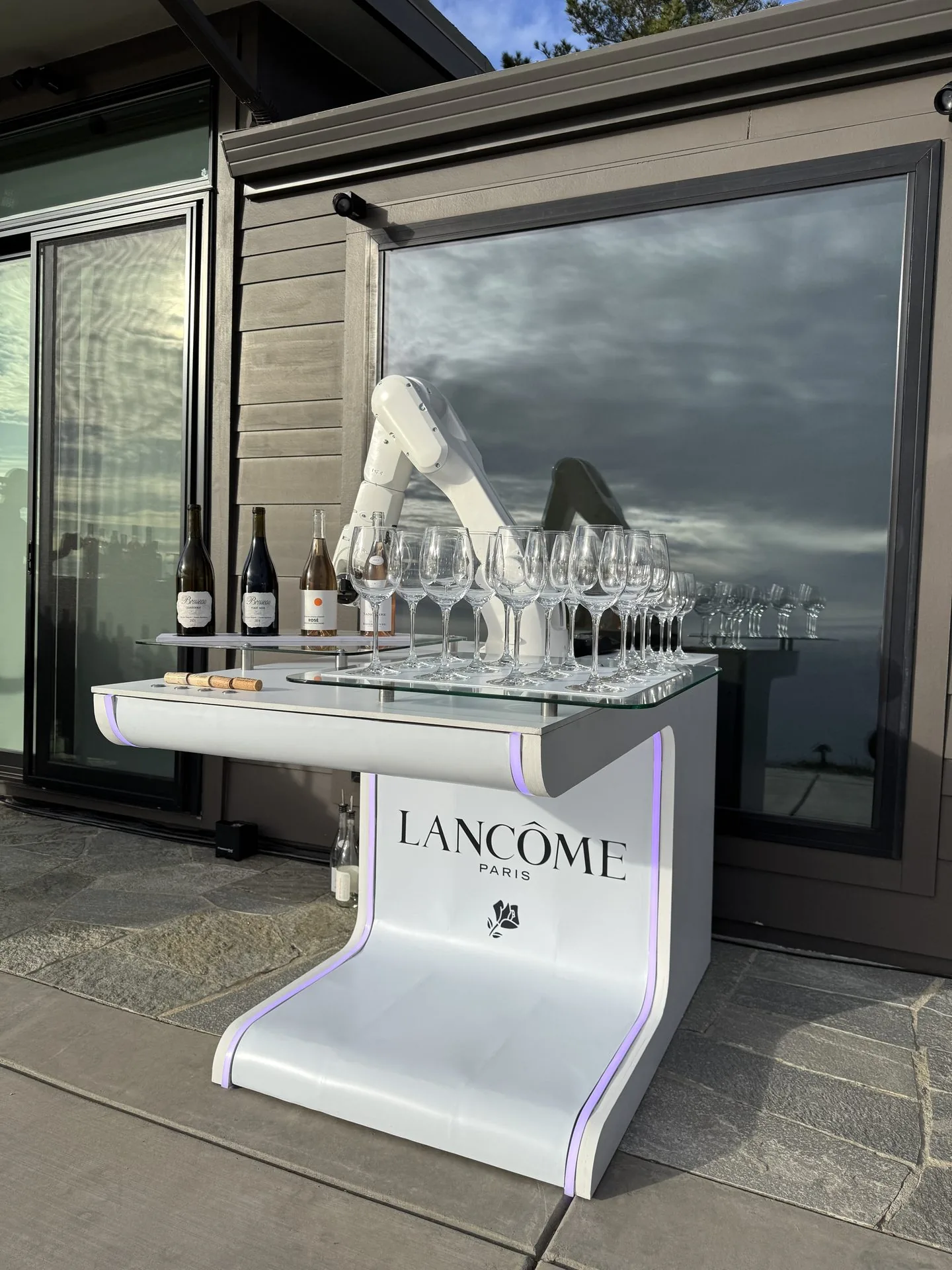 RoboBar experience — Lancôme Big Sur