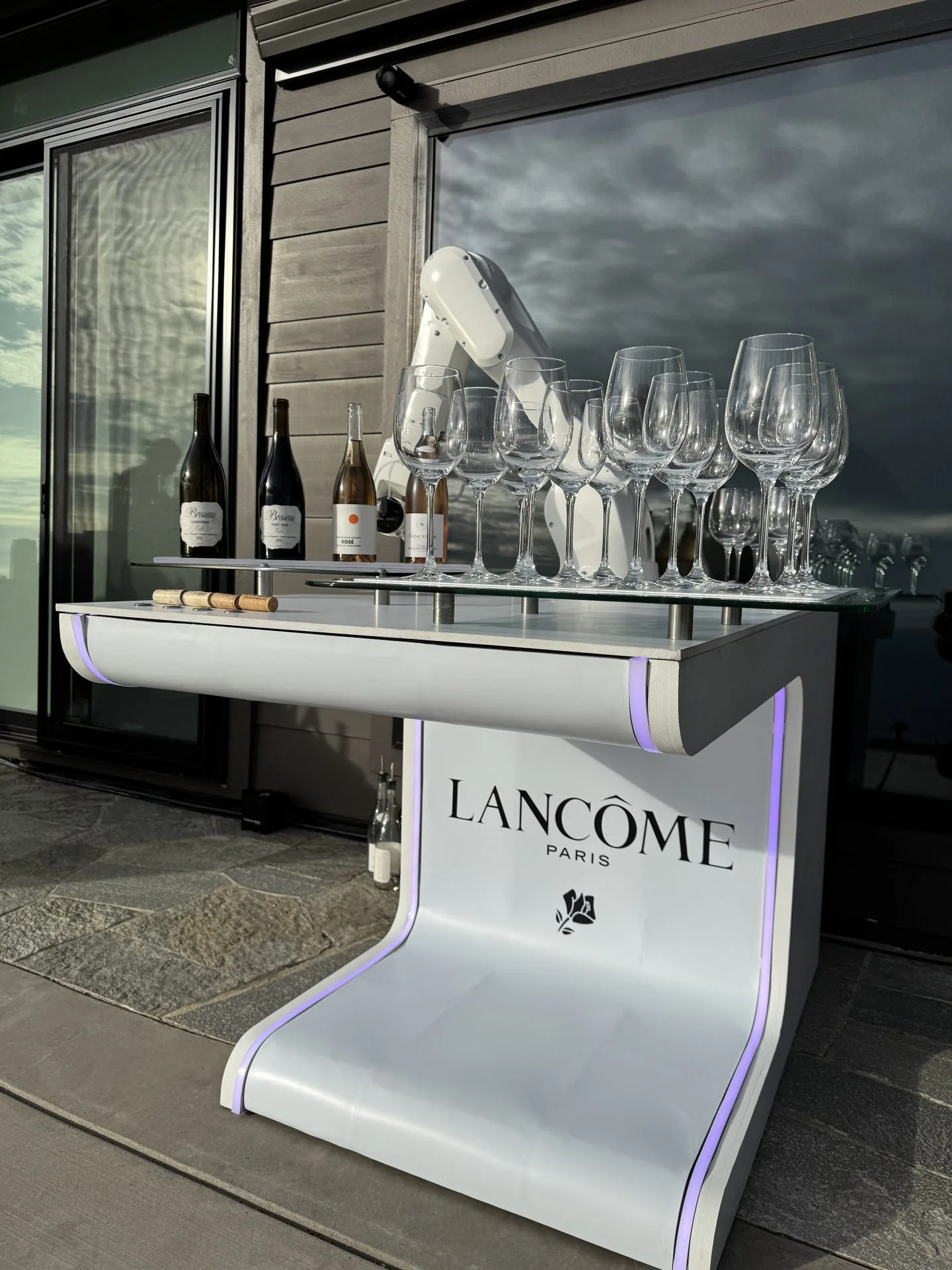 RoboBar experience — Lancôme Big Sur