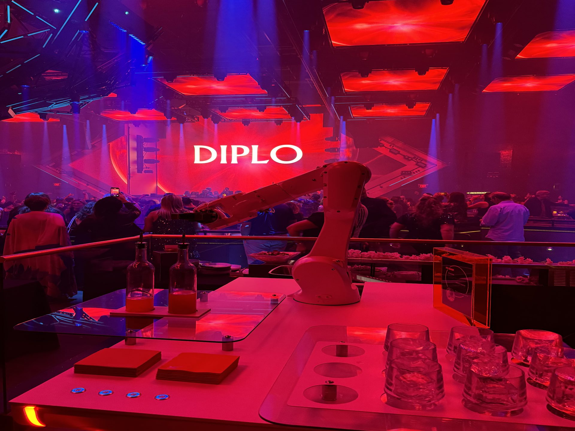 Robot Bartender Las Vegas