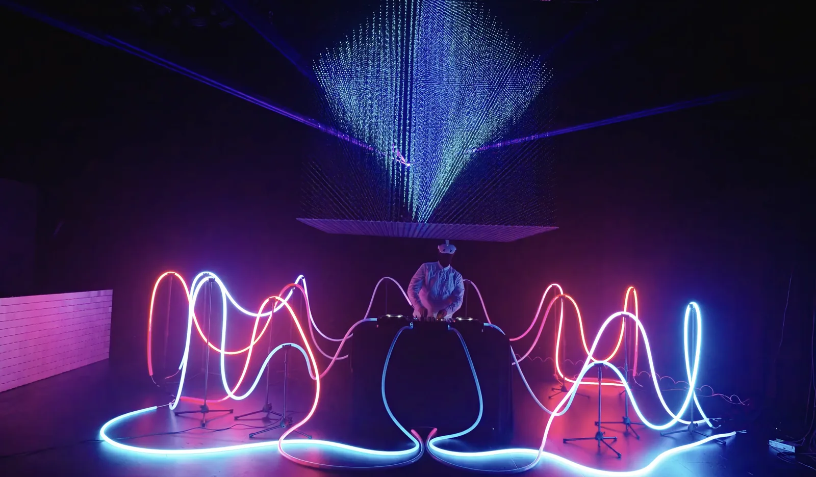 VR DJ experience