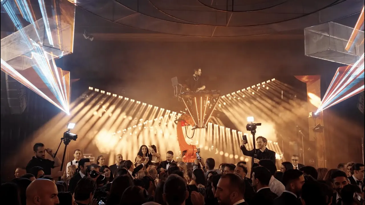 SkyNova — robotic DJ booth