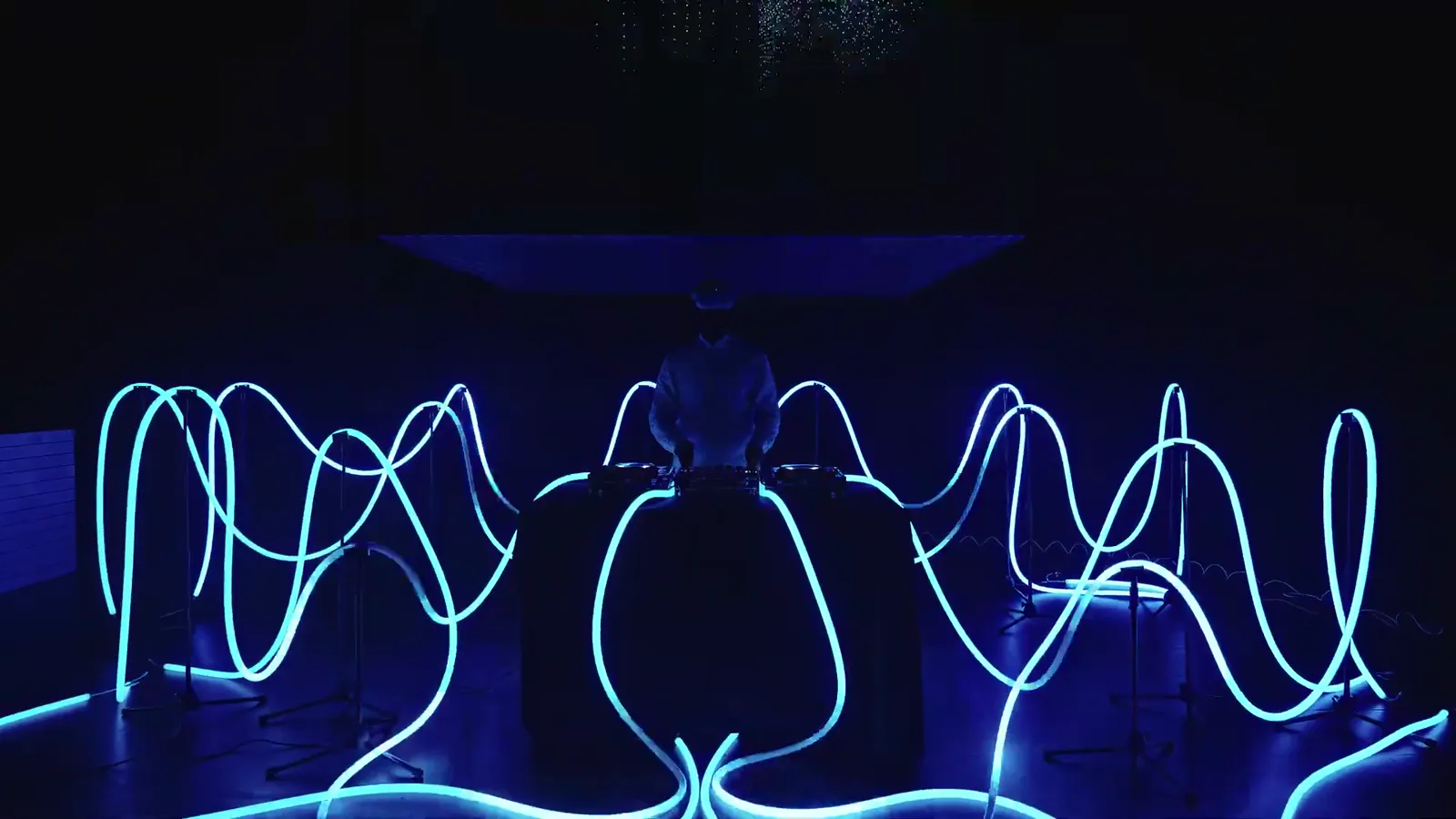 NovaTech on a job — robotics, kinetic lighting and LED